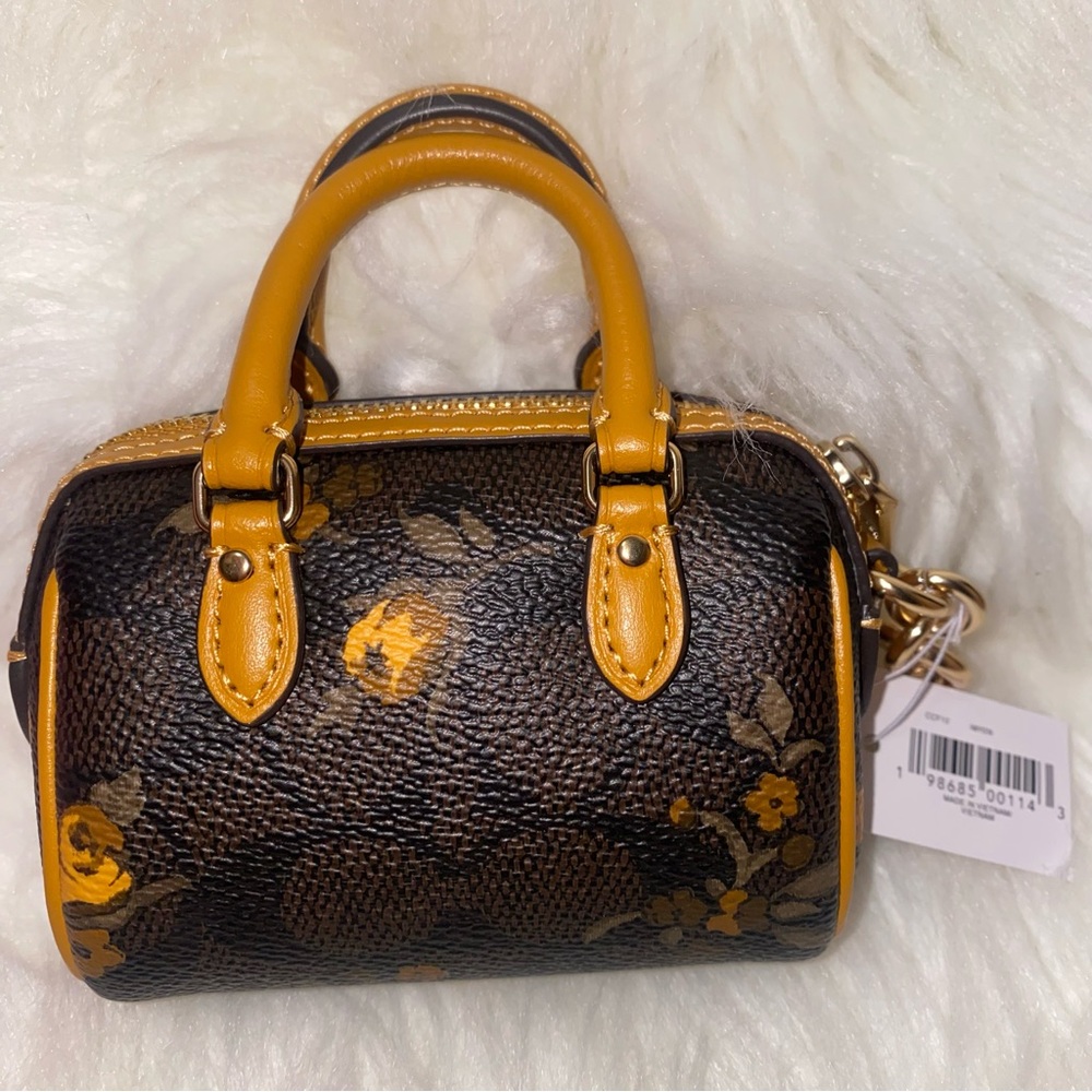 Coach Rowan charm New - Picture 4 of 8